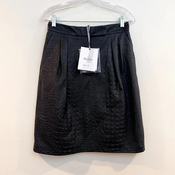 MaxMara 100% Leather Black Animal Embossed Designer Mini Skirt 8 NWT - Picture 2 of 9